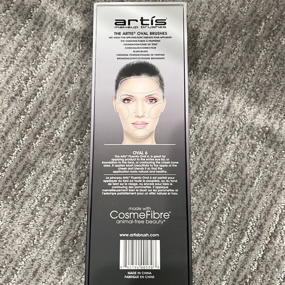 Artis makeup brush Oval 6. - Brand new - Picture 2 of 3